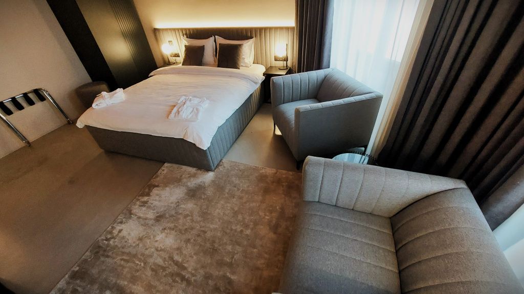 GALERIE FOTO | Cum arată apartamentele milionarei Anja Graf din centrul Capitalei - Imagine 61