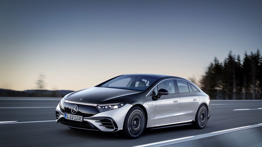 Cum se pregătește brandul premium Mercedes-Benz să devină complet electric