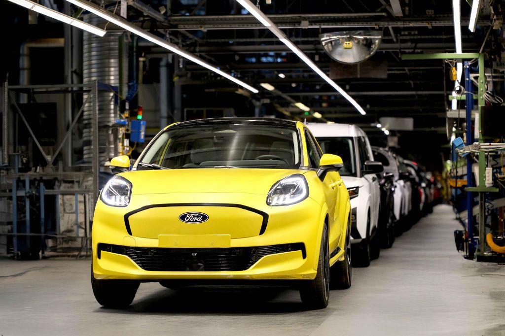 GALERIE FOTO | Ford Puma Gen-E, prima electrică făcută în România, a intrat în producție - Imagine 12