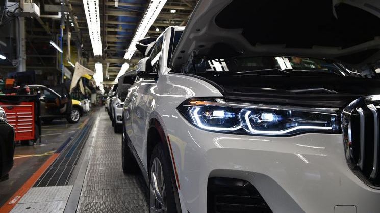BMW ne arata primele poze cu noul X7! Testele finale au inceput!
