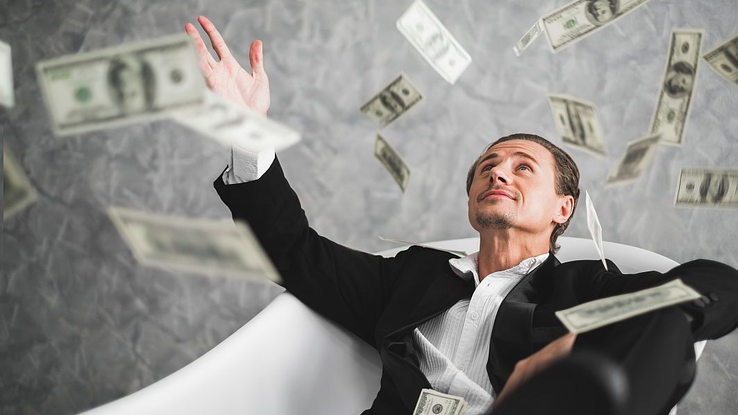 Unul dintre cele mai mari premii din istoria loteriei din SUA: un american s-a trezit miliardar peste noapte