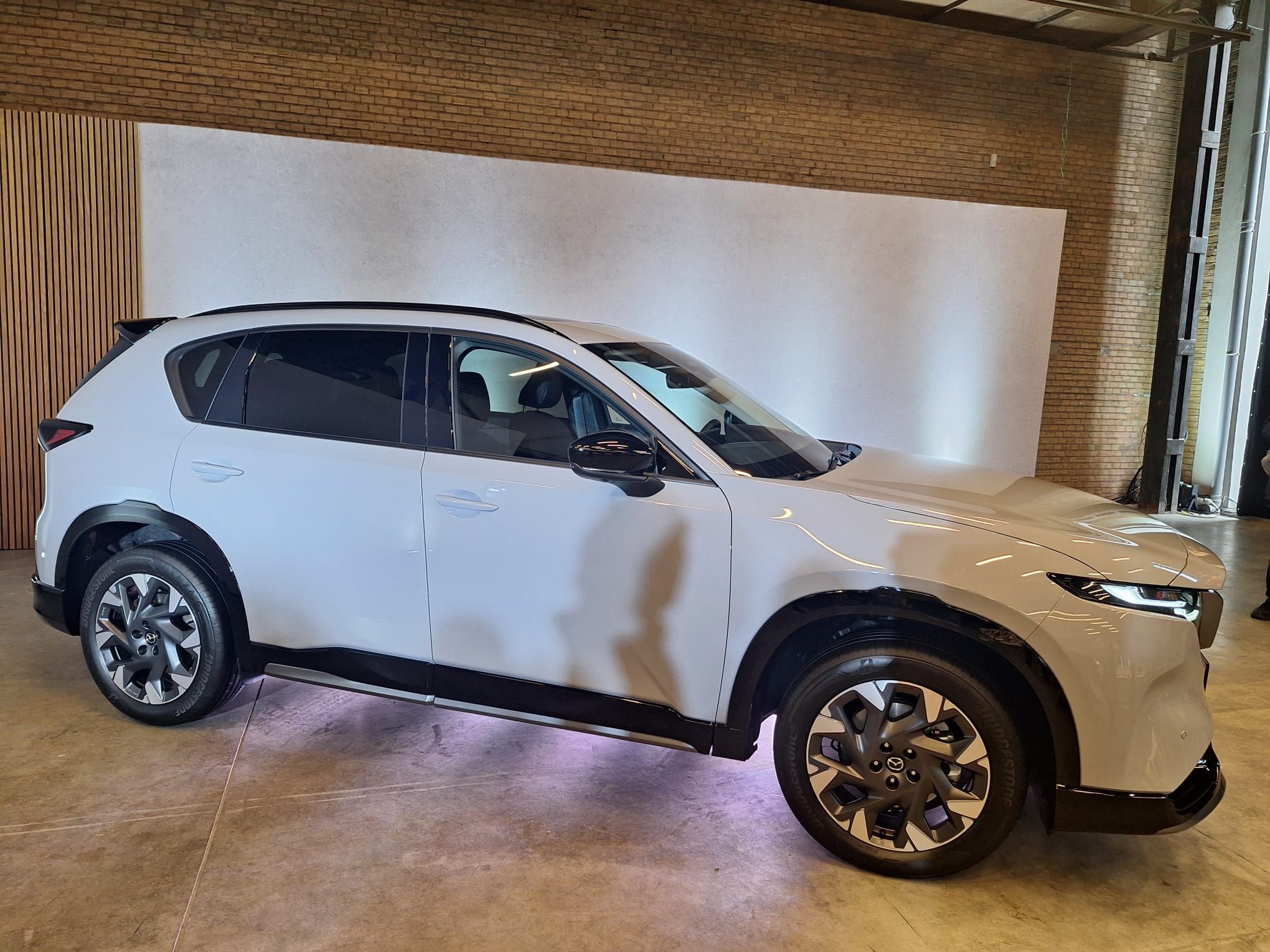 FOTO | Noua Mazda CX-5, prezentată în România. Ce noutăți aduce unul dintre cele mai populare modele din gama producătorului japonez - Poza 6