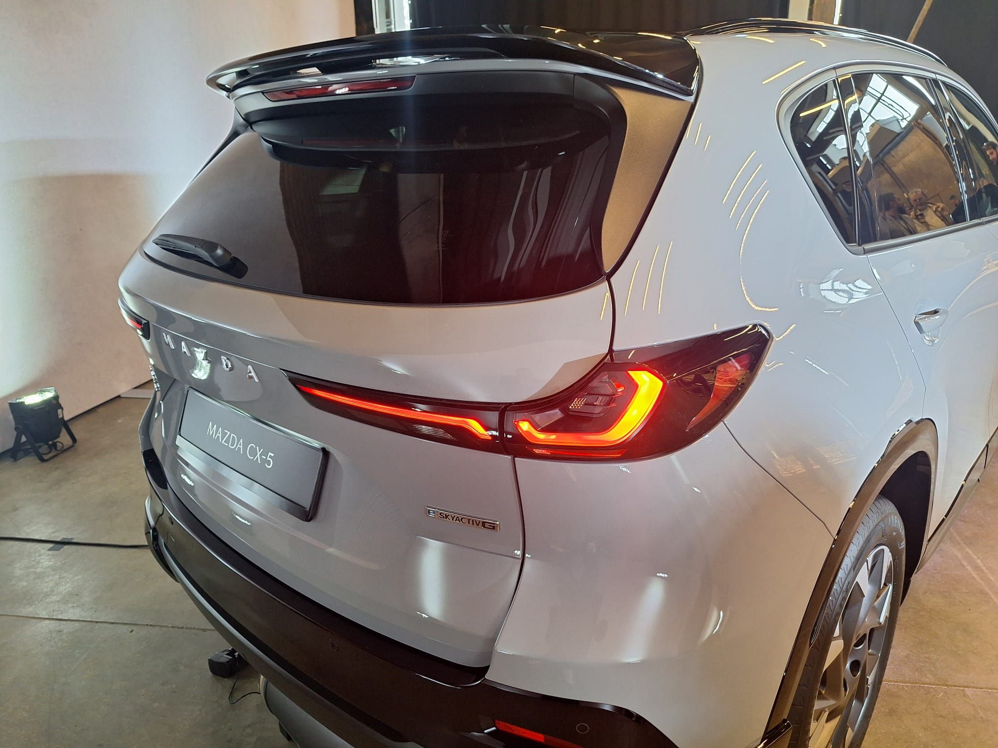 FOTO | Noua Mazda CX-5, prezentată în România. Ce noutăți aduce unul dintre cele mai populare modele din gama producătorului japonez - Poza 12
