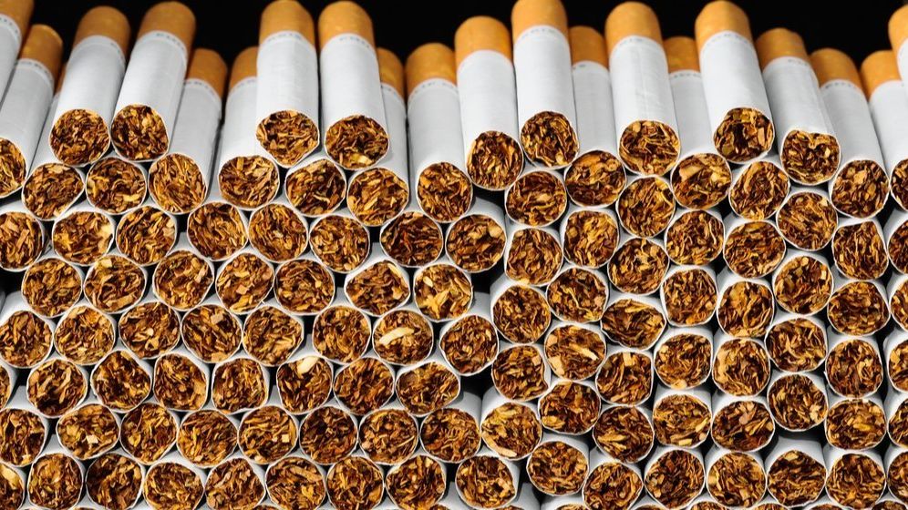 Piața de țigarete ilicite continuă să crească în UE, din cauza țigărilor contrafăcute de pe piața franceză