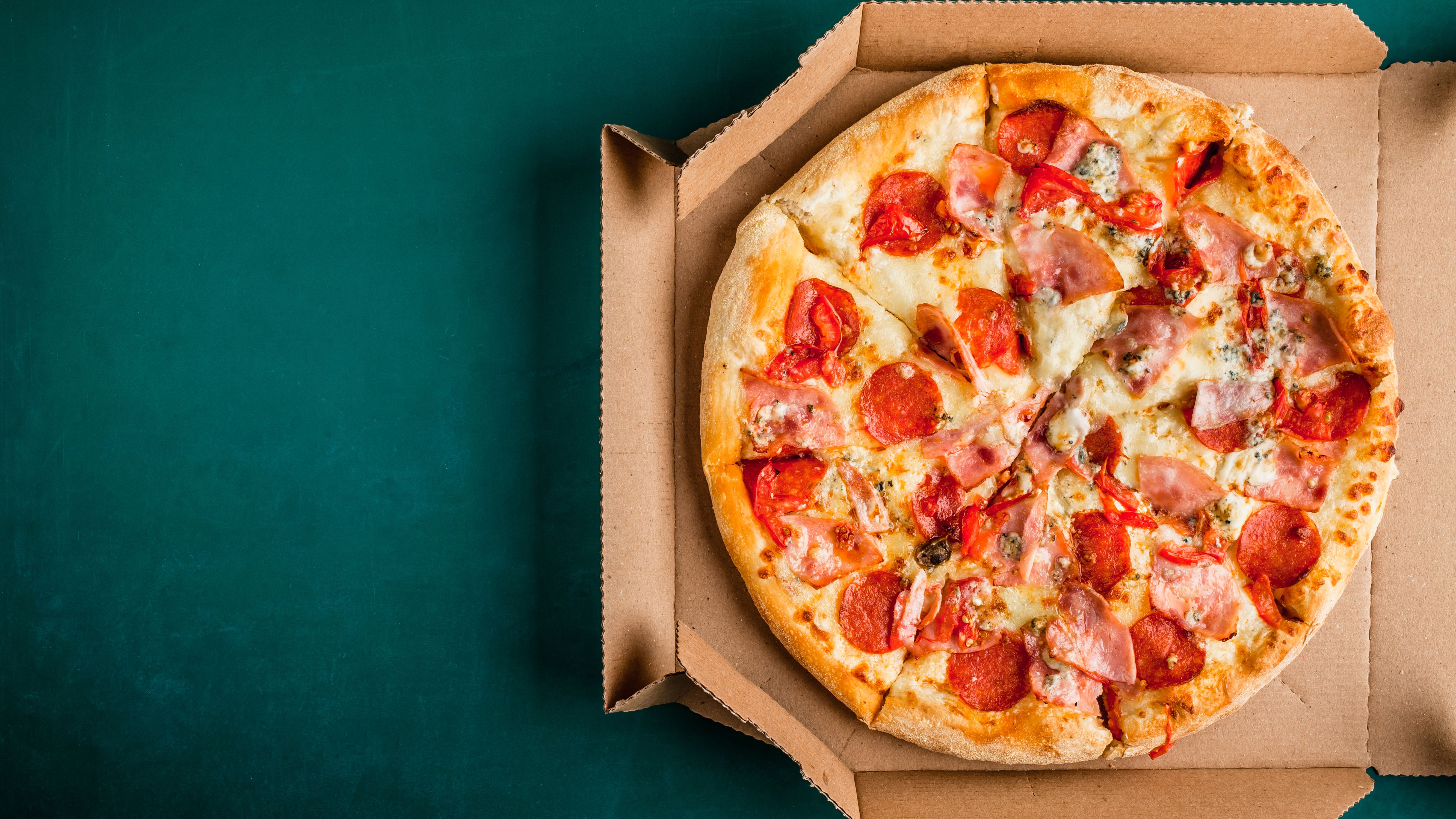 Pizza in Bucuresti - afacerile celor mai mari livratori: Pizza Hut, Jerry's, Presto, Domino's, Trenta sau Fabio?