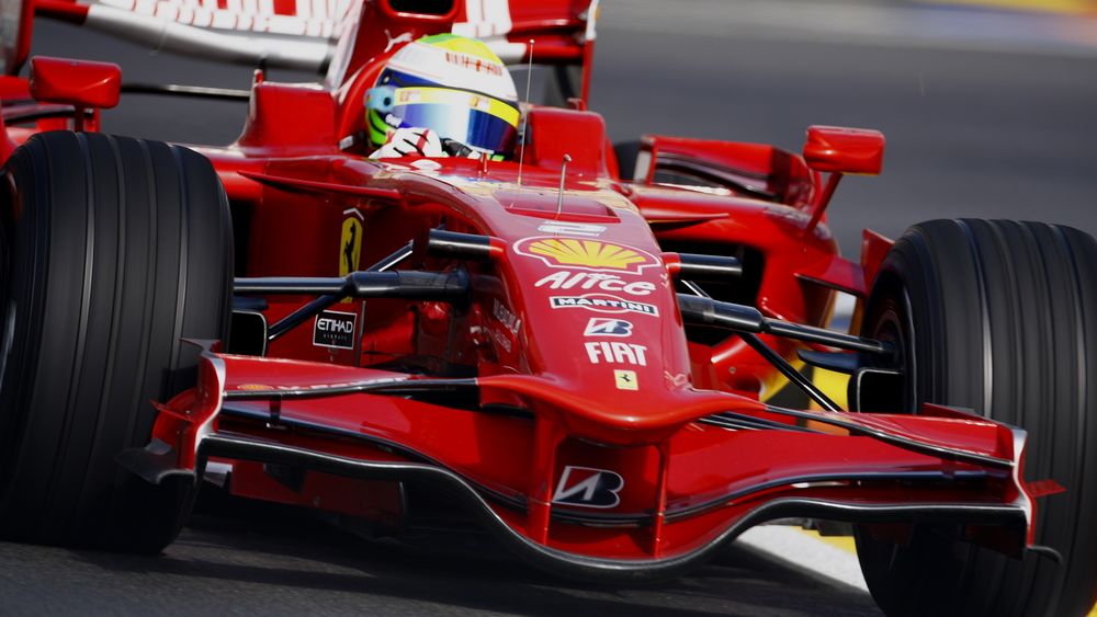 Premieră în F1: Cum și-ar putea pierde un titlu mondial fostul campion Lewis Hamilton