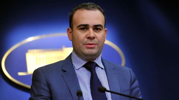 Darius Valcov a fost numit consilier de stat in aparatul de lucru al premierului Dancila