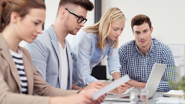 Specialistii EY si A.T. Kearney pregatesc viitori consultanti in management din ASE