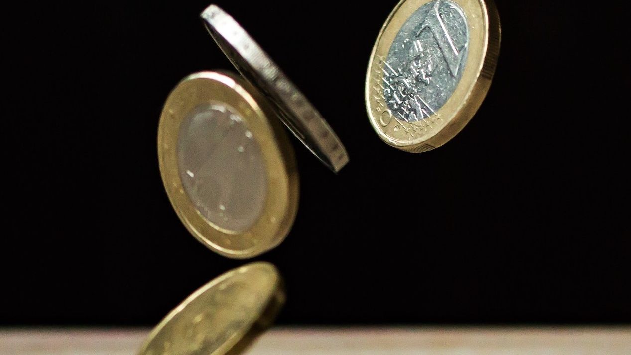 UE a înregistrat în 2022 cel mai mare deficit comercial din istoria sa, din cauza crizei energiei