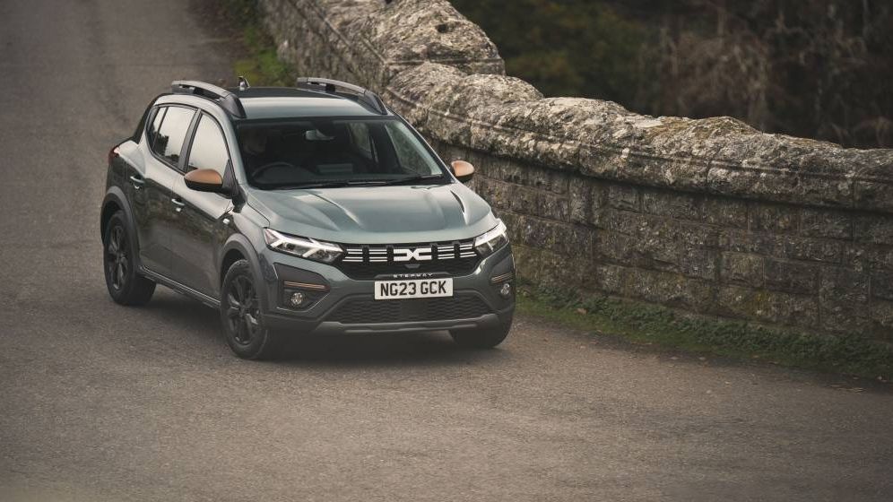 Statistică: Piața auto, creștere de 4,5% în 2024, deși cererea pentru mașini electrice a scăzut cu peste 30%