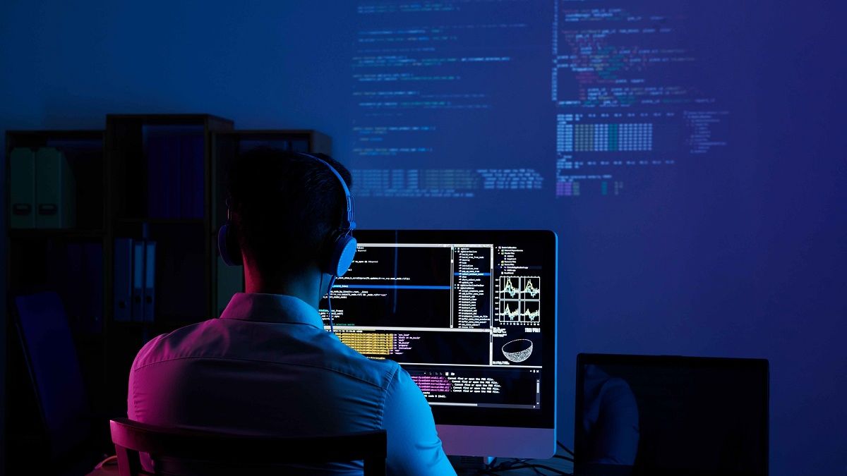 Care sunt principiile găzduirii web competitive?