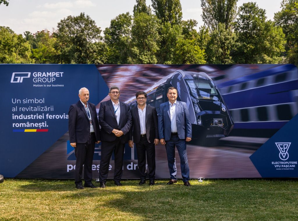 GALERIE FOTO | Cum arată trenul 100% românesc, primul automotor produs în România după 80 de an - Imagine 34