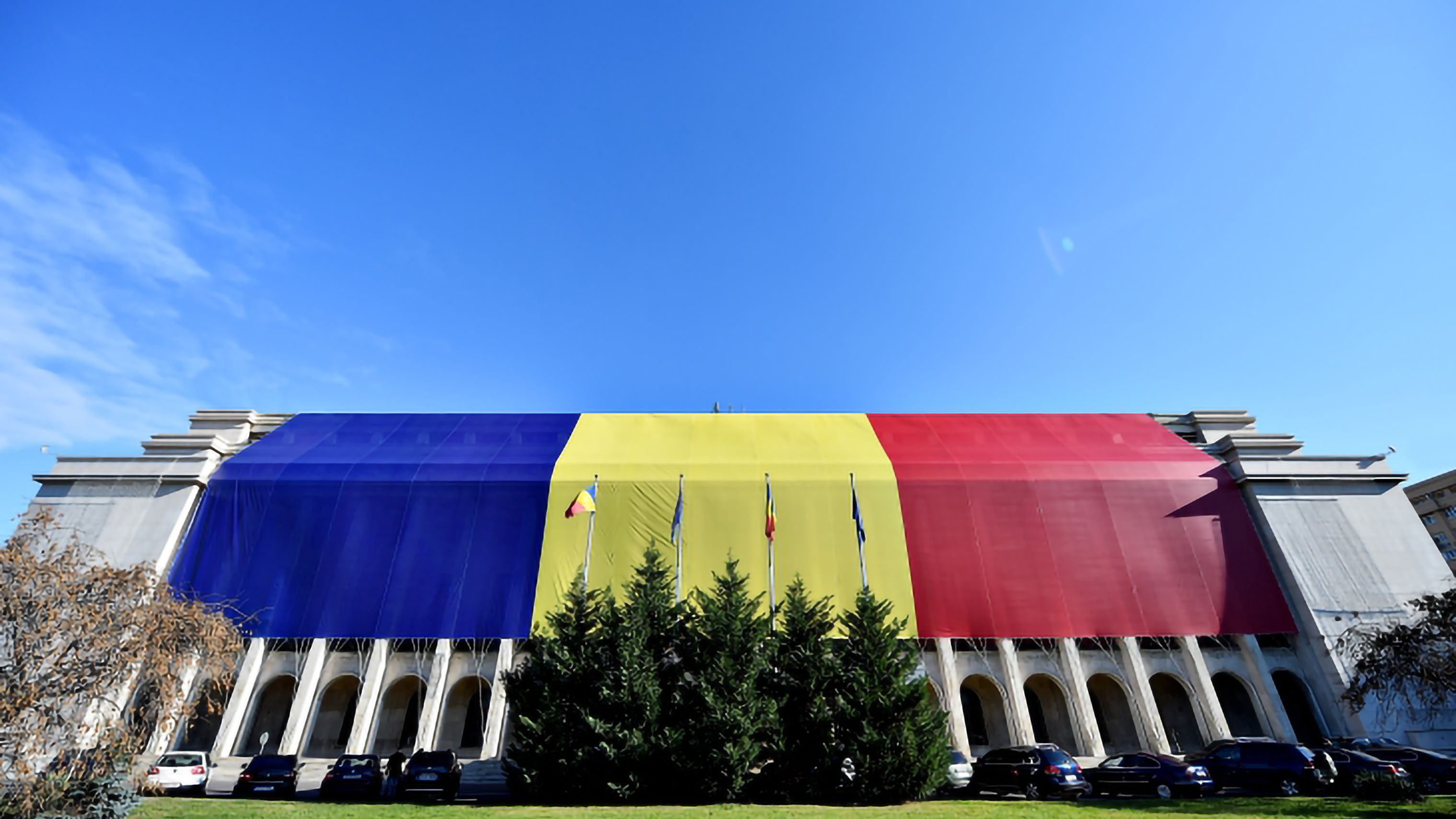 GALERIE FOTO | Clădiri celebre - Palatul Victoria, lucruri pe care le știai sau nu despre sediul Guvernului