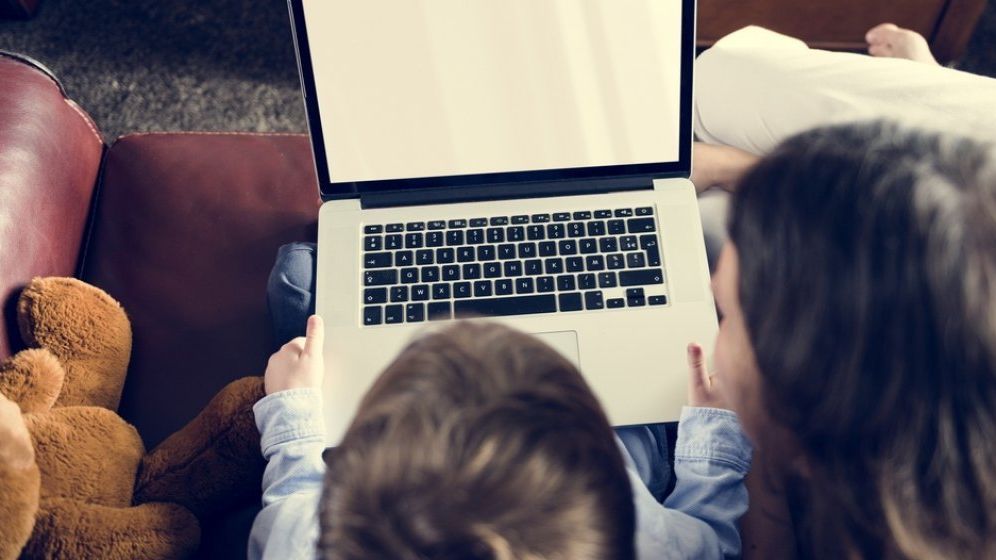 Învățământul online va fi prelungit până pe 8 februarie