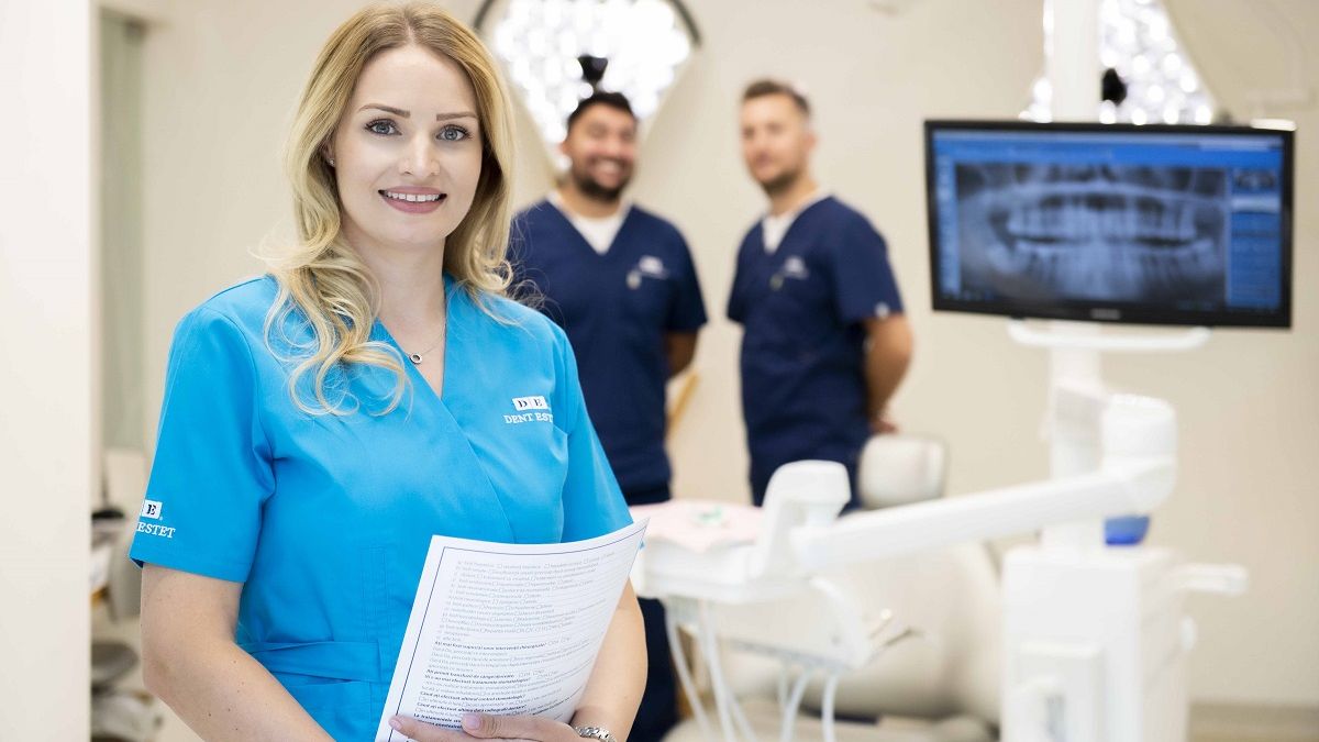 (P) Coroanele dentare – ce sunt și ce avantaje oferă