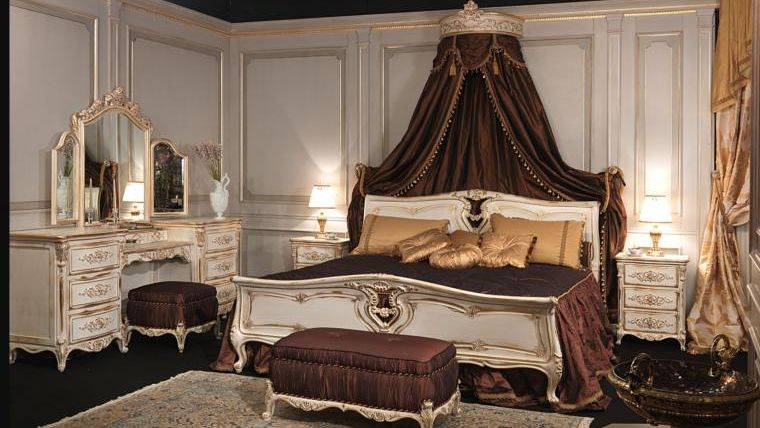 Un constantean deschide in Centrul Vechi din Capitala un hotel de 5 stele inspirat de Castelul Peles