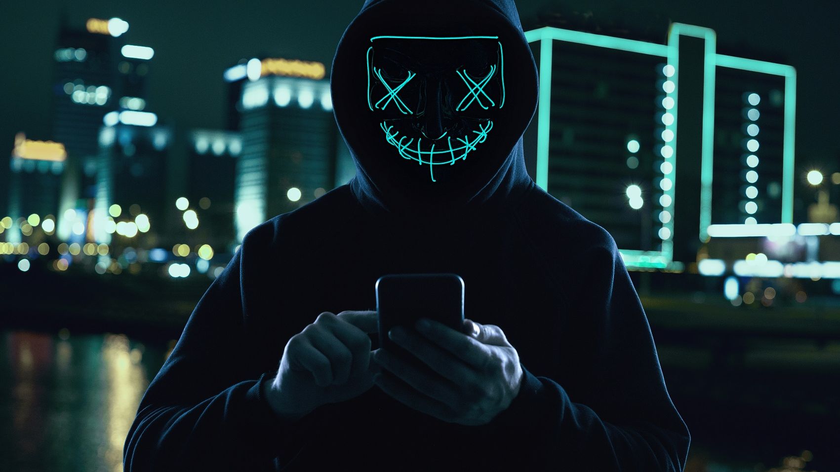 Care sunt cele mai noi metode de fraudă online în perioada vacanțelor