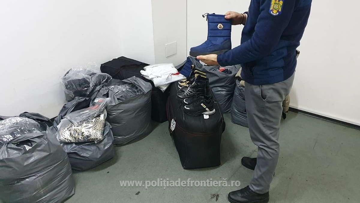 Peste 5.000 de bunuri contrafăcute au fost confiscate la P.T.F. Giurgiu, în ultimele 48 de ore