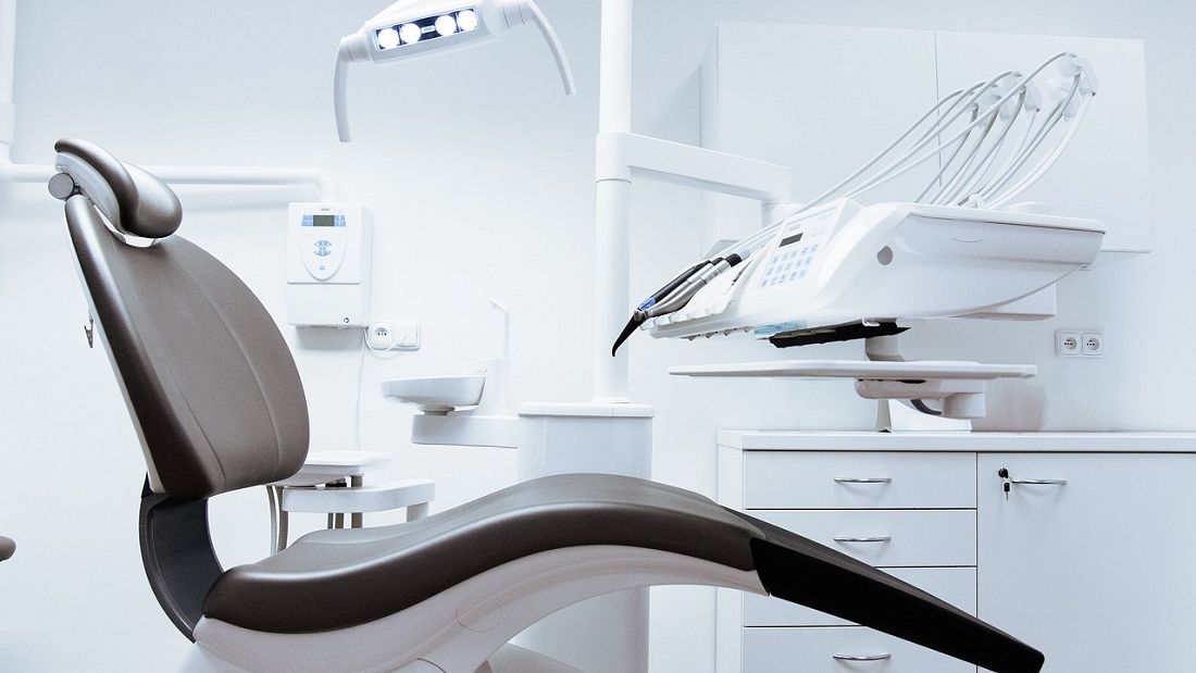 7 criterii pentru a alege o clinică dentară de încredere