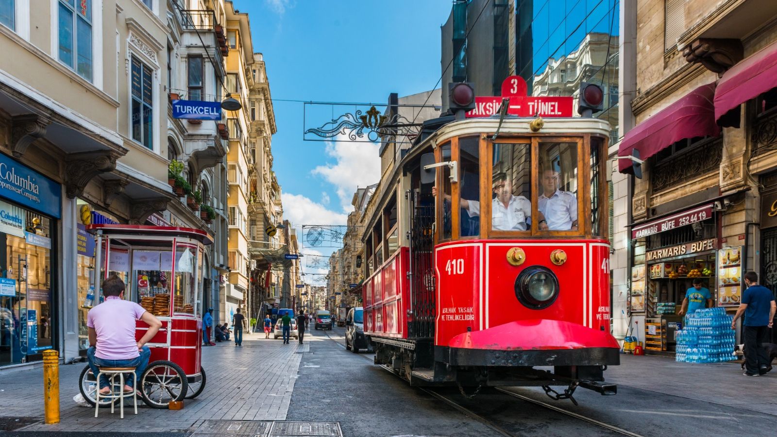 Vacanța clasică pierde teren în fața experiențelor: românii caută circuite, gastronomie și cultură locală