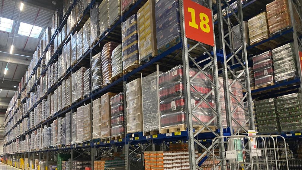 FOTO | Cum arată depozitul de zeci de milioane de euro construit de Penny în România