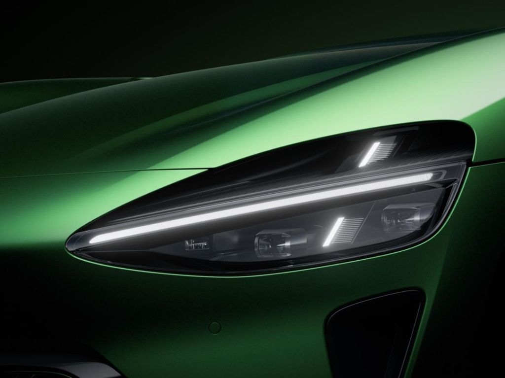 GALERIE FOTO Xiaomi a lansat mașina electrică YU7, rivalul modelului Y de la Tesla: Se vinde ca pĂ- Imagine 1