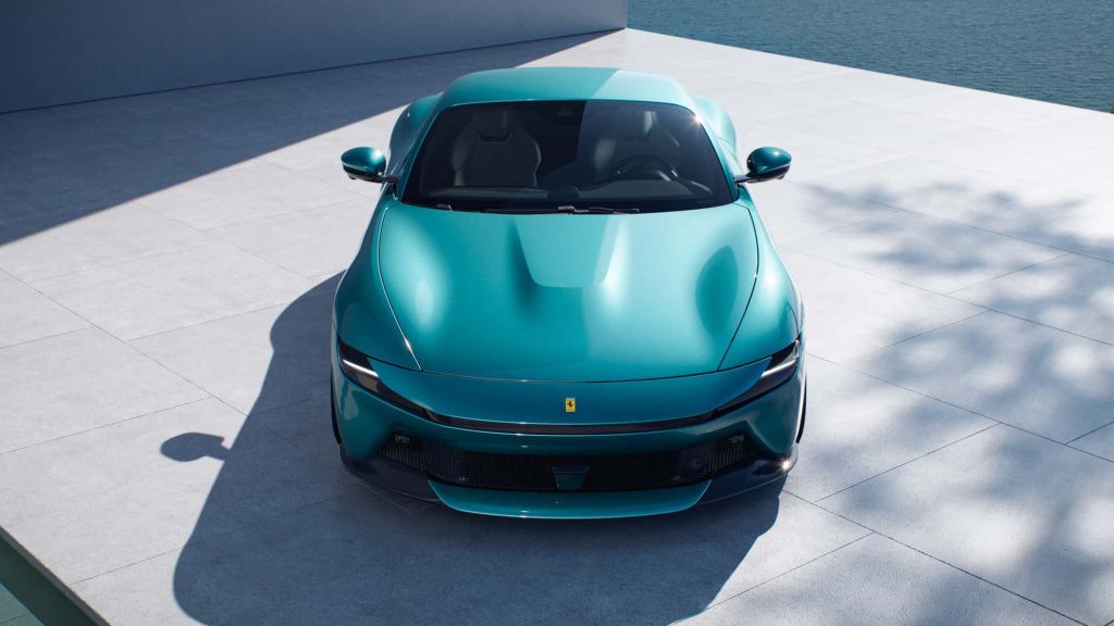 FOTO | Ferrari și-a prezentat noul model de buget. Are 4 locuri și un motor V8 - Imagine 2