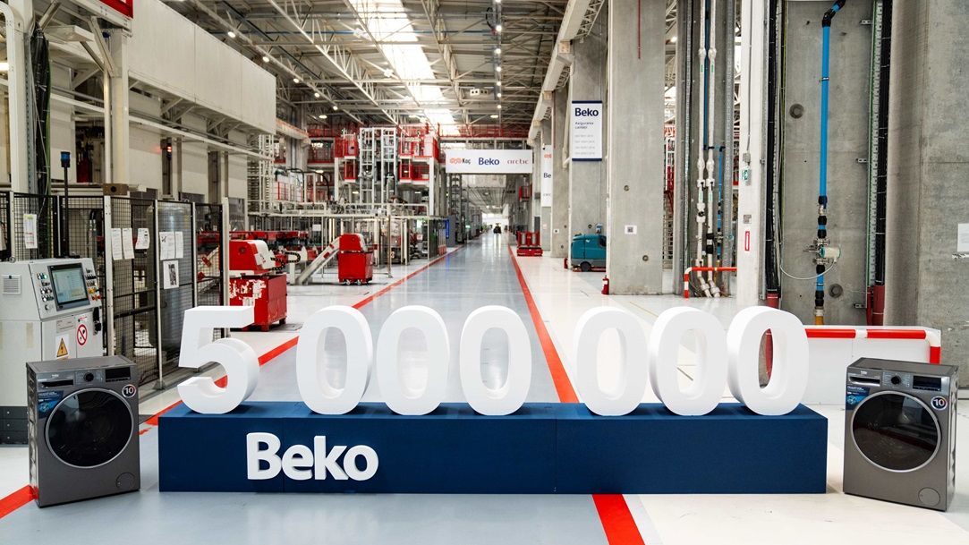 Fabricat în România: Beko depășește pragul de 5 milioane de mașini de spălat rufe produse în fabrica din Ulmi