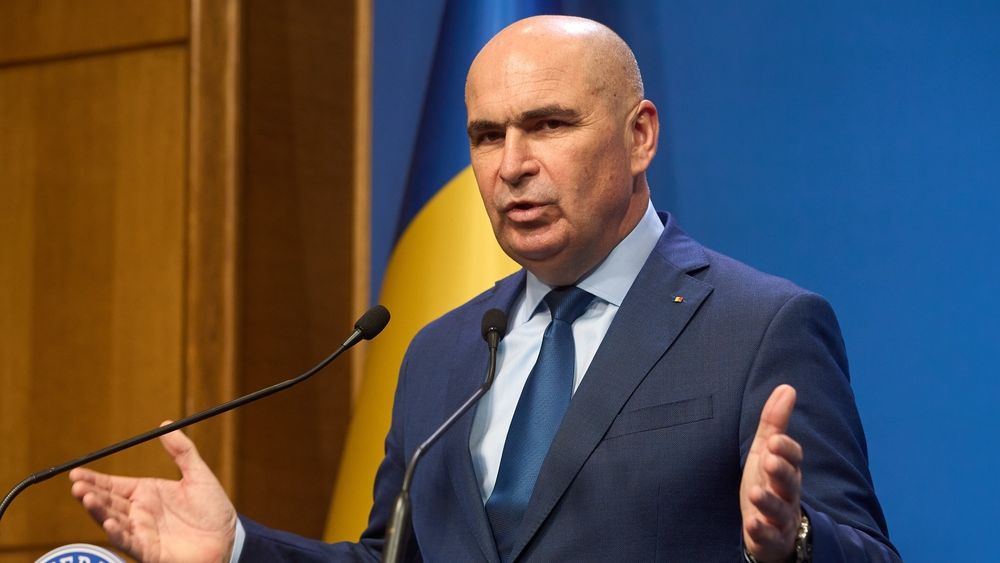 Românii au redus consumul de energie în orele de seară. Bolojan: Cu mici eforturi, putem trece cu bine peste această perioadă