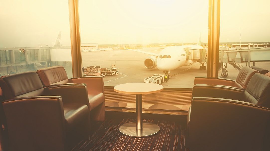 Cum sa stai gratuit in lounge-ul din aeroport daca ti-a intarziat zborul si ai Revolut