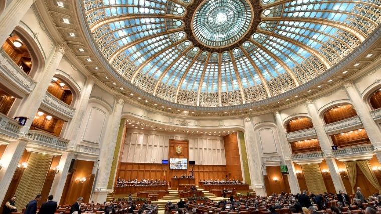Guvernul va achita datoriile televiziunii publice catre EBU prin modificarea legii