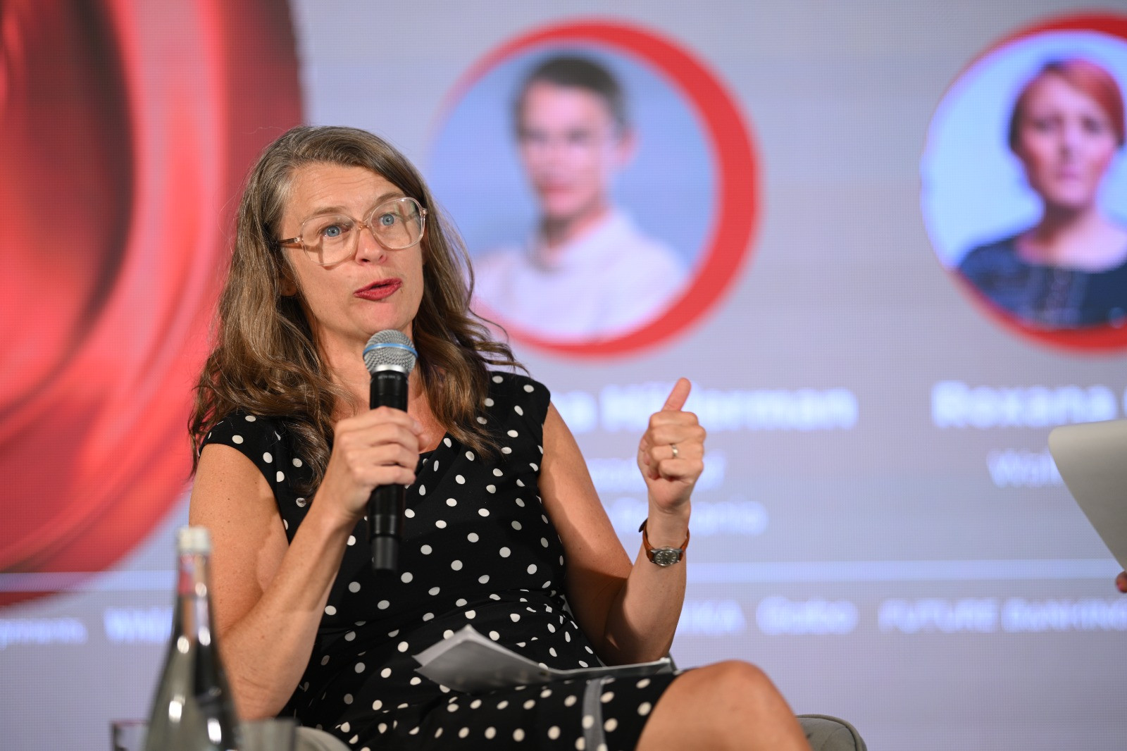 Female Essence 2026 | Ambasadorul Suediei în România: Nu suntem nici pacifiste, nici războinice. Pur și simplu trebuie să învățăm să lucrăm bine în echipă.