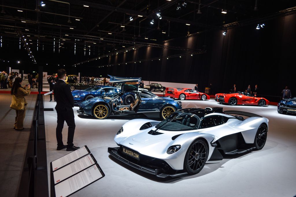 Aston Martin Valkyrie va debuta la Le Mans în 2025, probabil