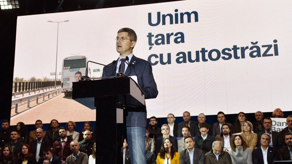Mai multi lideri USR au cerut demisia lui Dan Barna. Va fi vot online pentru demiterea acestuia