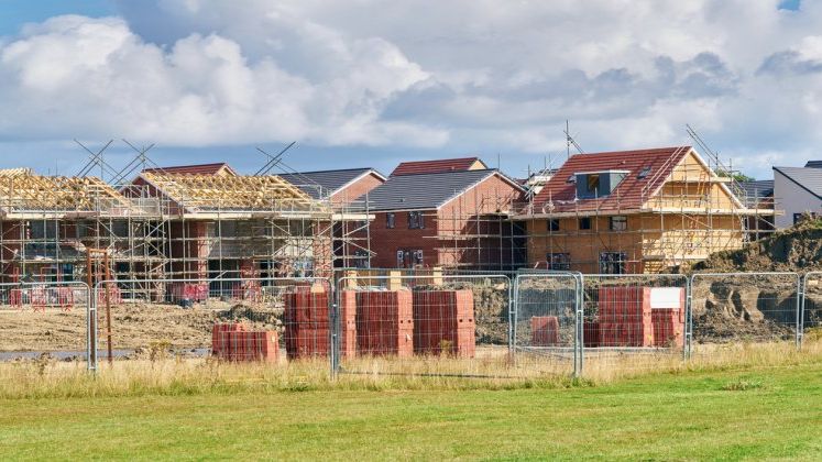 AdePlast: Proiectul Guvernului de a exclude folosirea polistirenului in constructii ar putea scumpi locuintele noi