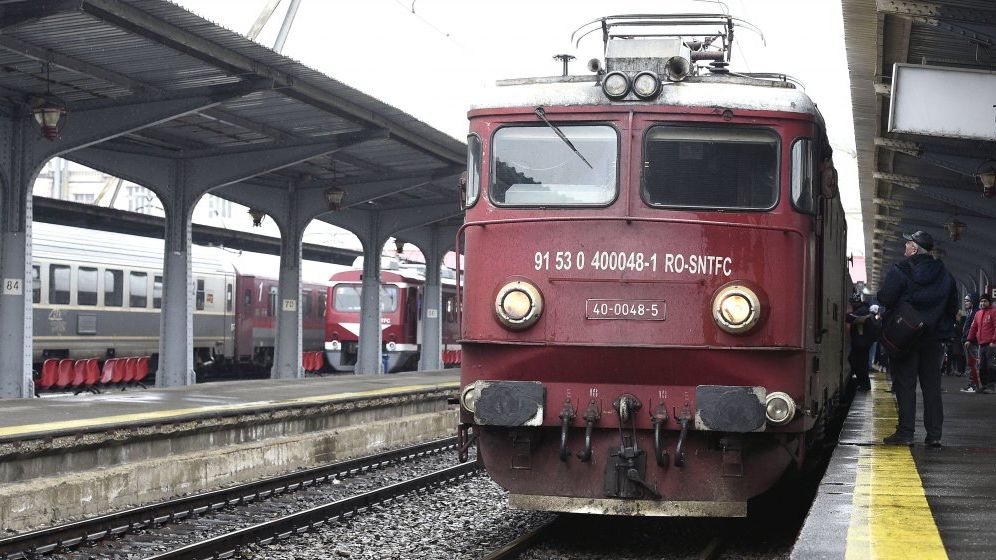 Starea infrastructurii feroviare: 70% din linii nu sunt sigure, 65% din poduri sunt ruinate, instalatiile de semnalizare sunt in stare critica