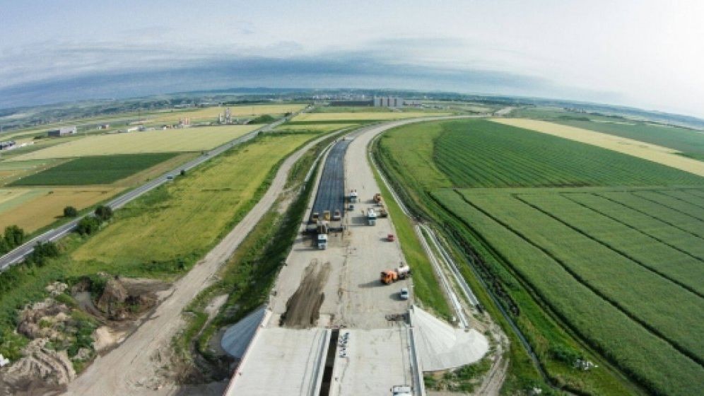Ciolacu, la ceasul promisiunilor mărețe: Vor fi inaugurați 250 km. de autostradă și drum expres în 2024