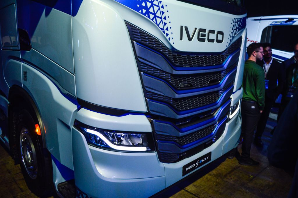 GALERIE FOTO | Iveco prezintă camionul 100% electric S-eWay - Imagine 14