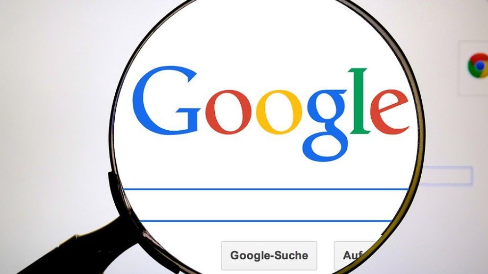 Google, amendată cu aproape 900 de milioane de euro. Cu ce acuzații vine Comisia Europeană