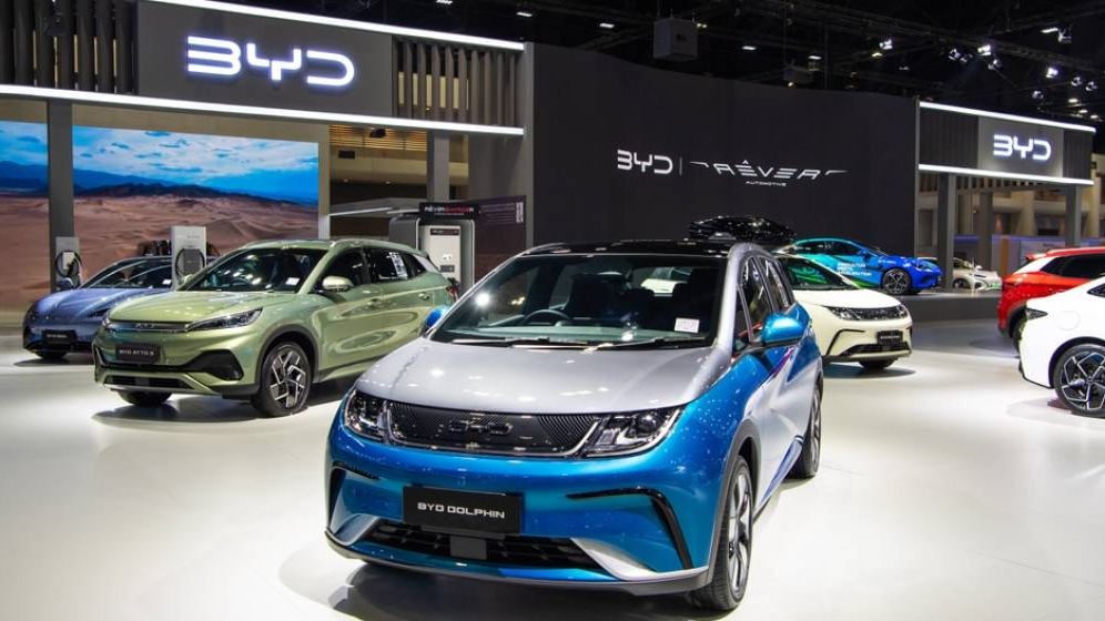 BYD riscă să rateze ținta anuală de vânzări. Cu ce probleme se confruntă gigantul chinez