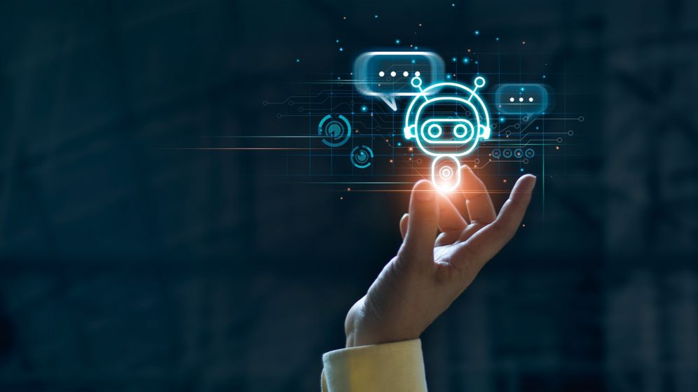 Noua realitate din piața de HR: Carrefour lansează un chatbot dezvoltat de UiPath şi Druid, care simplifică procesul de recrutare