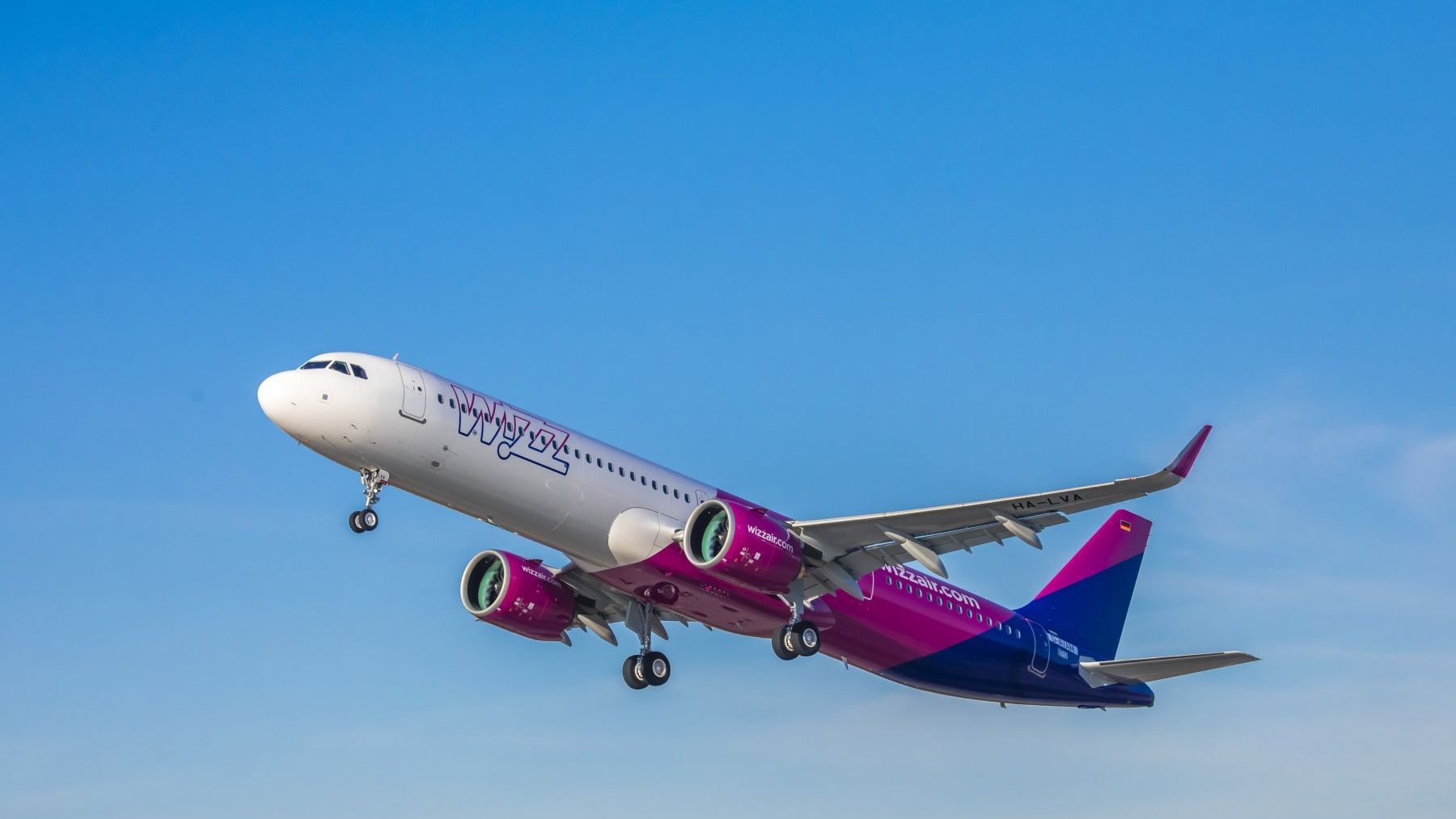 Wizz Air, 15 rute noi din România pentru vacanța de iarnă. Cât costă bilete și când sunt programate primele zboruri