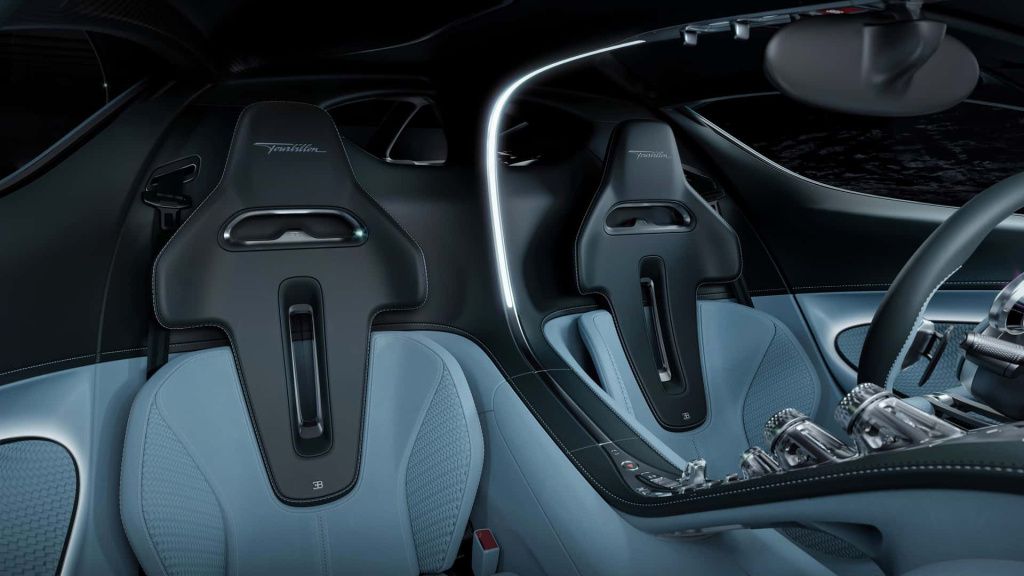 GALERIE FOTO | Bugatti a prezentat "žmașina pentru eternitate", un hypercar de 1.800 cai putere - Imagine 8
