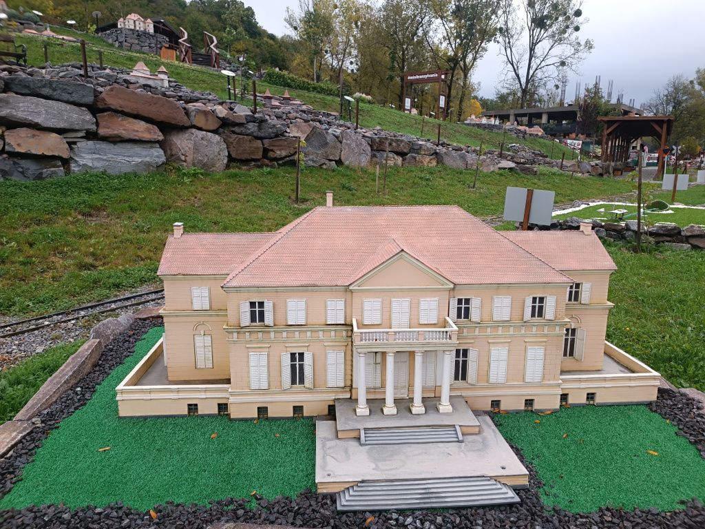 GALERIE FOTO: Parcul Mini Transilvania sau cum să faci un tur în Ardeal în mai puțin de o oră - Imagine 13