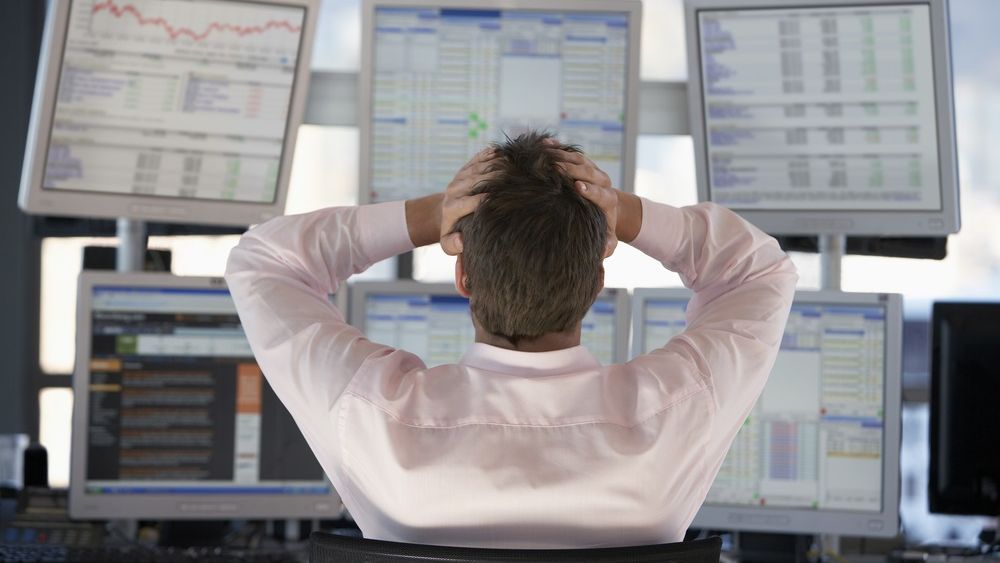 CORONAVIRUS | Bursa românească în picaj. Investitorii au blocat sistemele unor brokeri