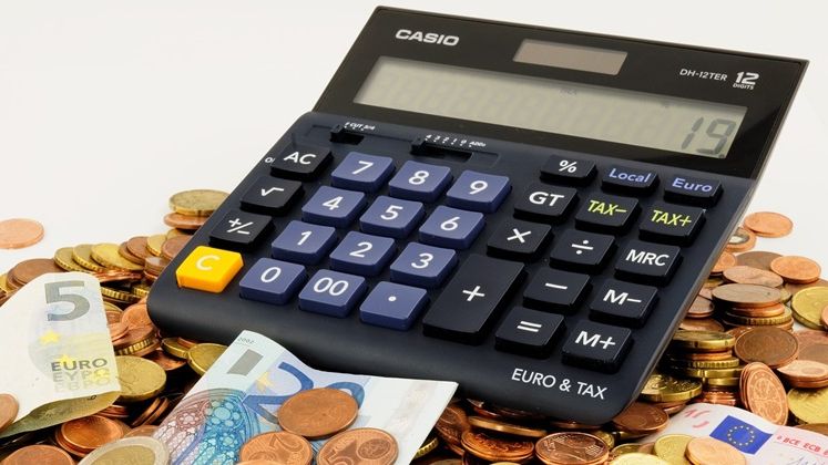 Obligati sa isi faca PFA pentru salarii, sportivii si antrenorii de la CSM Ploiesti stau neplatiti de patru luni