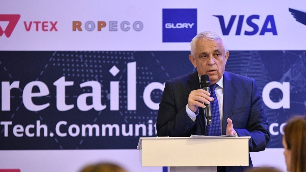 Petre Daea: S-a încheiat recoltatul grâului, cu siguranţă o să avem pâine