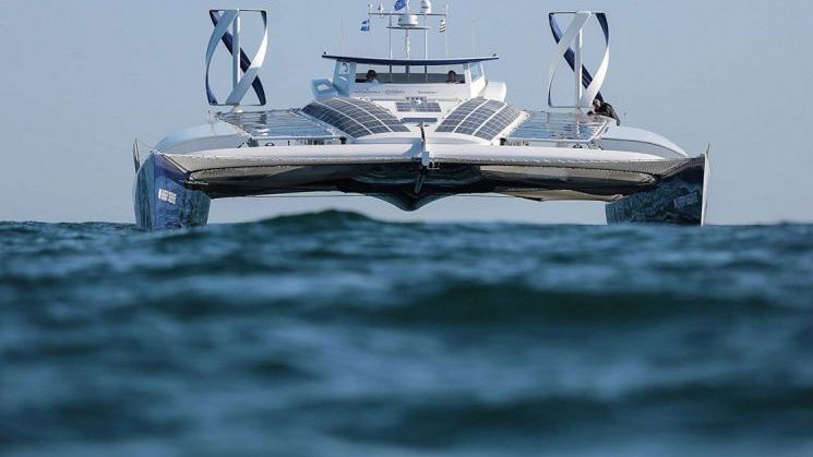 Toyota trimite la test o barca ce functioneaza pe baza de hidrogen si este autonoma