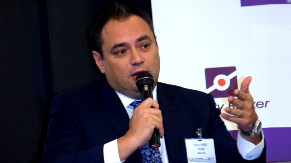 Safety Broker: Asiguratorii, in special companiile multinationale, evita vanzarea de RCA pentru firme de transport si taxi