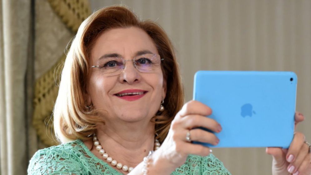 Maria Grapini amenință că va da în judecată publicația satirică Times New Roman